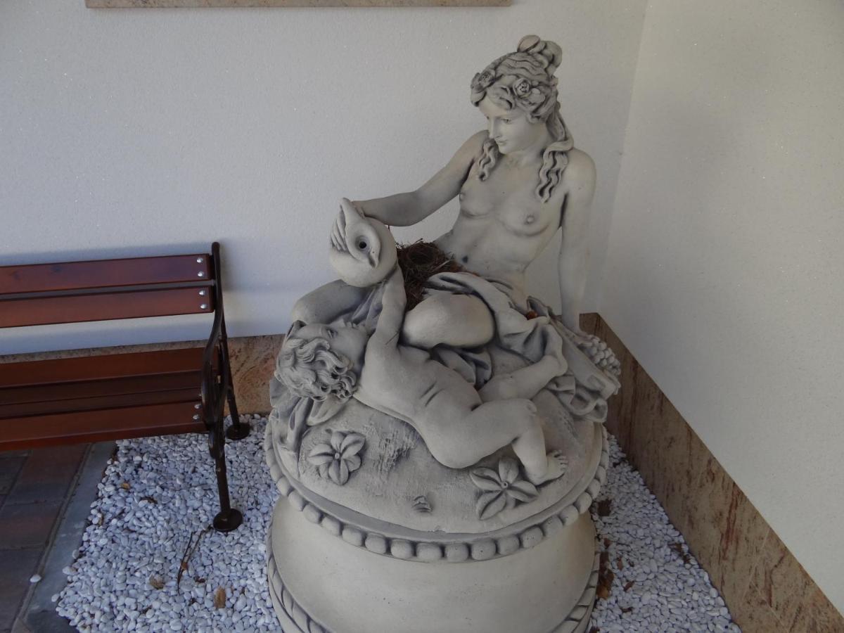 Relax Center Olimian Apartment Podcetrtek Luaran gambar